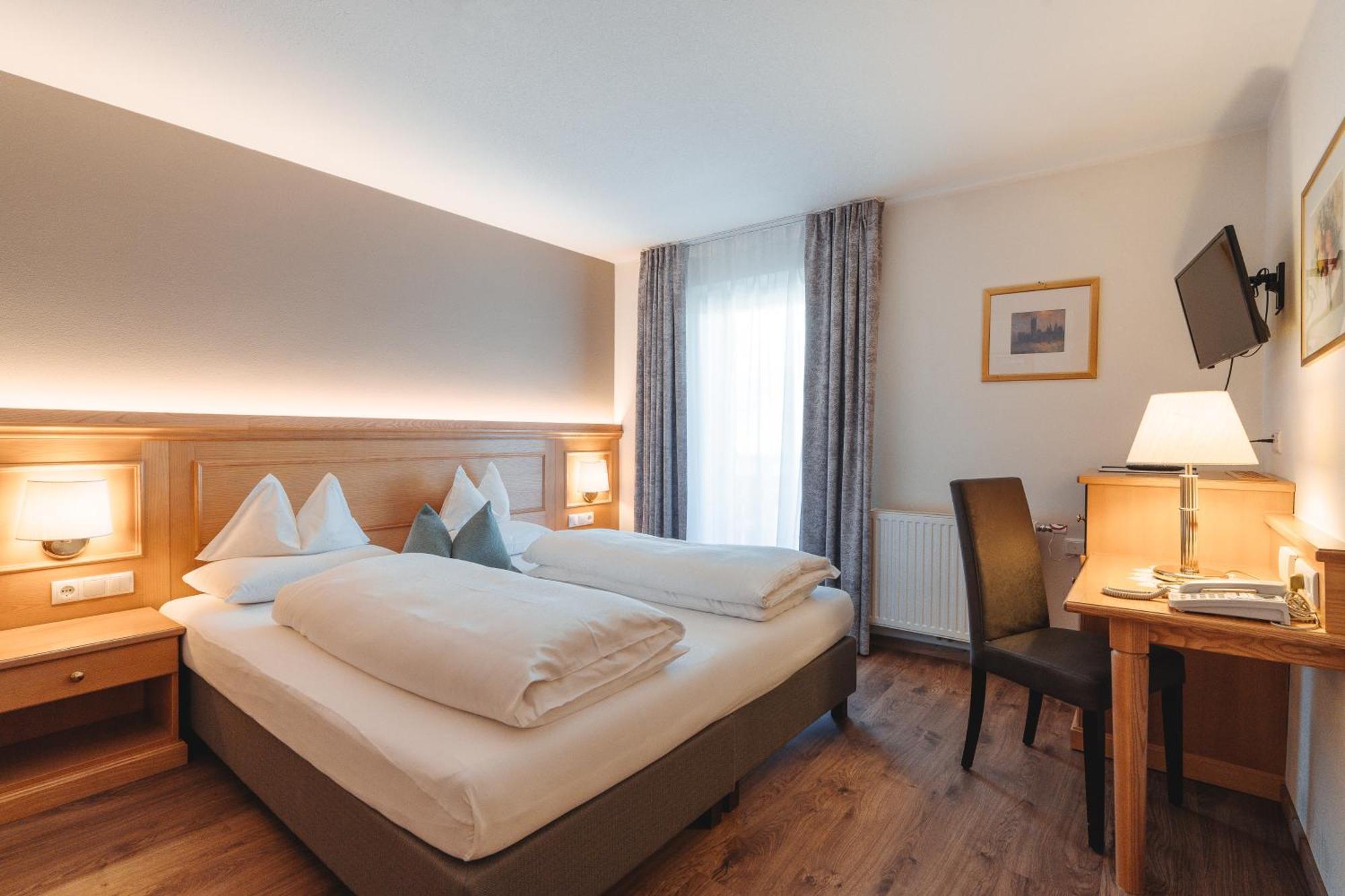 Hotel Reischach Brunico Eksteriør billede
