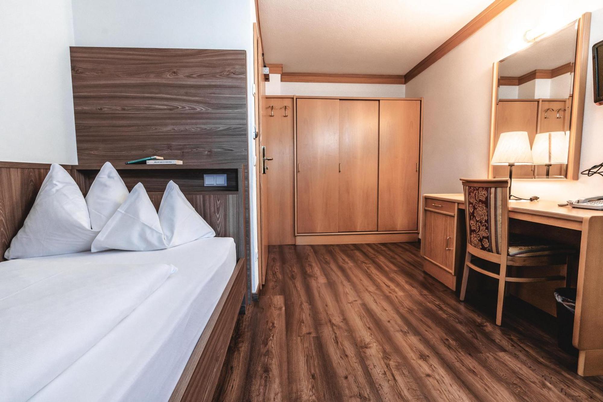 Hotel Reischach Brunico Eksteriør billede