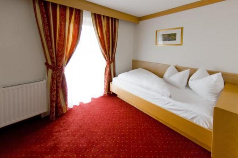 Hotel Reischach Brunico Eksteriør billede