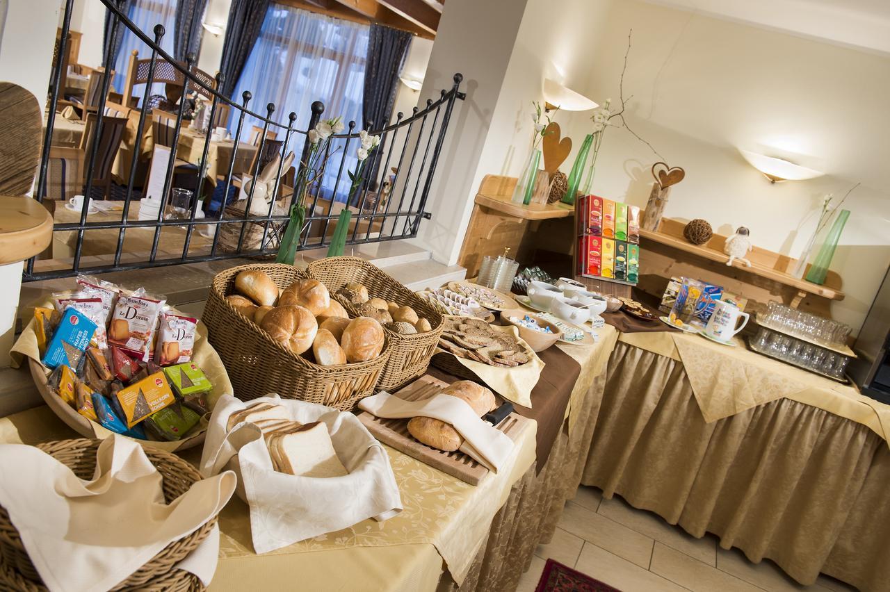 Hotel Reischach Brunico Eksteriør billede